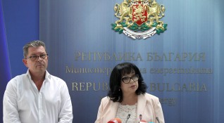 Министърът на енергетиката Теменужка Петкова отговори на твърденията на БСП