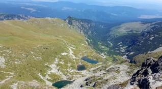 Планински спасители провеждат акция в района на връх Мальовица Сигналът към