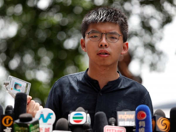 Хонконгският активист за демокрация Джошуа Уон беше арестуван днес в