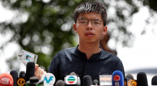 Хонконгският активист за демокрация Джошуа Уон беше арестуван днес в