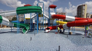 Строителството на първия аквапарк в София ще приключи в началото