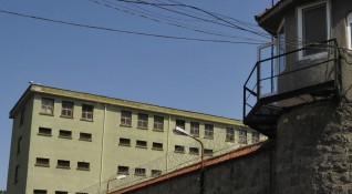 Районният съд в Сливен постанови задържане под стража на 68 годишния