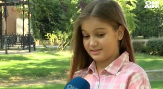 Докъде стигат мечтите След като 12 годишната Поли Иванова стана любимка