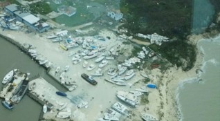Ураганът Дориан удари най източните части на крайбрежието на щата Флорида