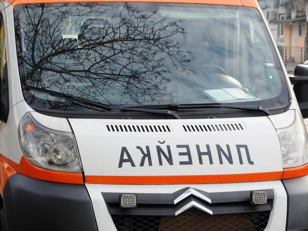 Кола блъсна 11-годишно дете, докато карало тротинетка в село Стубел.Инцидентът