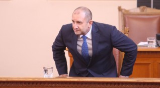 Президентът Румен Радев остро критикува правителството в обръщението което направи