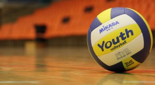 Женският национален отбор на България по волейбол допусна загуба в