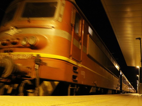 Около 7 000 допълнителни места във влаковете пускат от БДЖ