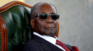 Бившият диктатор на Зимбабве управлявал страната с железен юмрук в