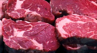 Брашното и месото са по скъпи този месец отколкото септември миналата