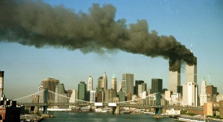 Американците си спомнят днес за жертвите на атентатите от 11