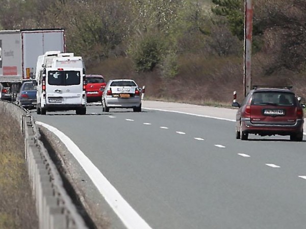 Движението по магистрала "Хемус" между Ботевград и София е временно