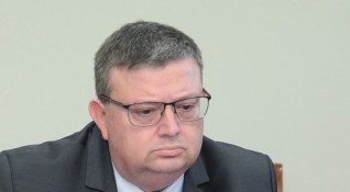 Руският бизнесмен Константин Малофеев има наложена от днес забрана за