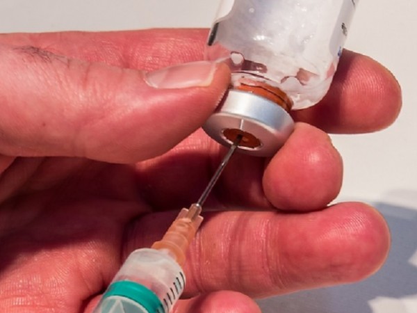 Преди няколко месеца в "Александровска болница" бе поставена първата инжекция