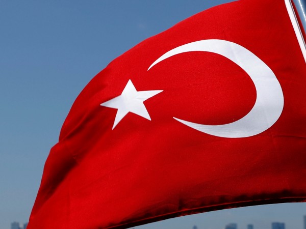 Турските власти издадоха заповеди за арести на 223-ма военни, заподозрени