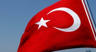 Турските власти издадоха заповеди за арести на 223 ма военни заподозрени