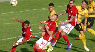 ЦСКА победи с 1 0 Ботев в Пловдив и записа важна