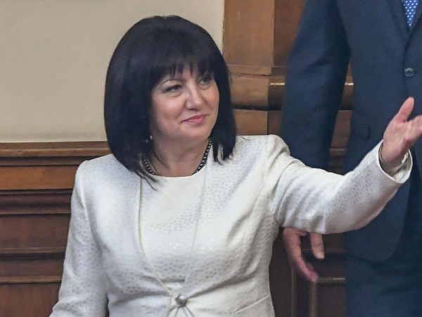 Председателят на Народното събрание Цвета Караянчева е била оперирана, съобщиха