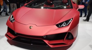На изложението във Франкфурт италианският производител Lamborghini показа най бързата версия