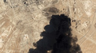 Атаката срещу туптящото сърце на обширната петролна империя на Саудитска