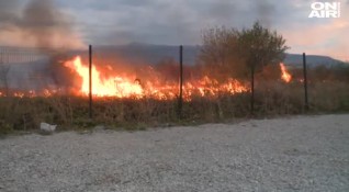 Сигналът за пожара който гори в близост до Летище София