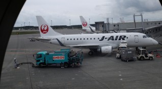 Японските авиокомпании отмениха днес най малко 204 вътрешни полета заради приближаването