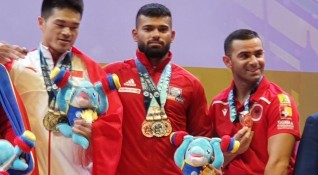 Божидар Андреев спечели три медала на световното първенство по вдигане