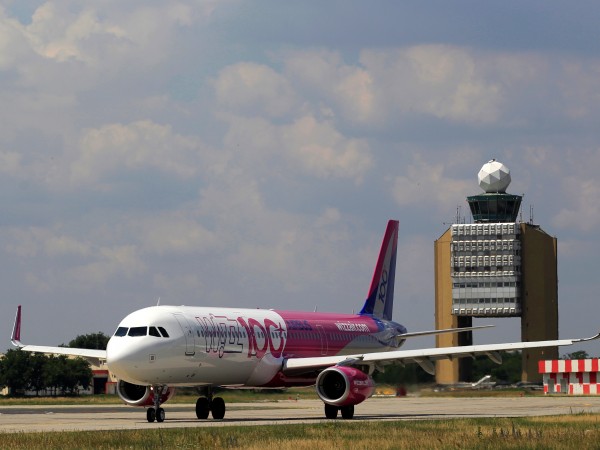 Авиокомпанията Wizz Аir заряза 25 българи на летището във Фарнкфурт,