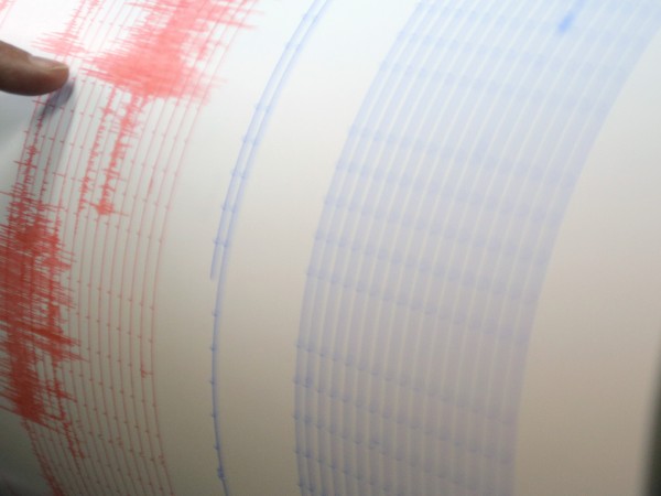 Земетресение с магнитуд 6,3 беше регистрирано днес край бреговете на