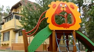 Малко момиченце пострада в столична детска градина Неукрепен шкаф падна