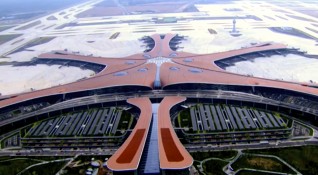 Президентът на Китай Си Цзинпин откри новото летище на Пекин