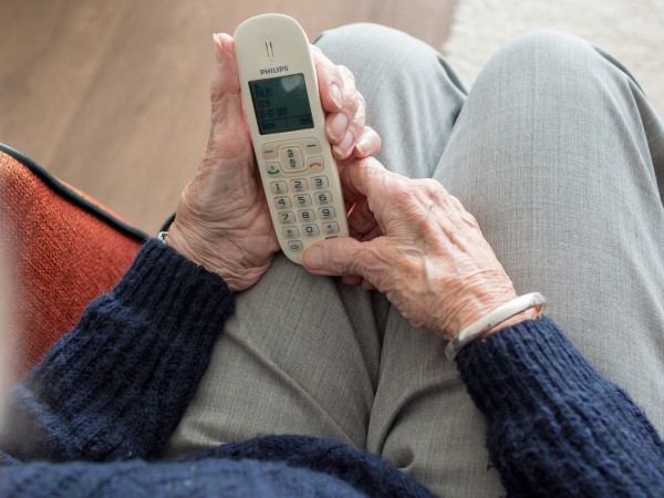 80-годишна жена от село Айдемир е станала жертва на телефонна