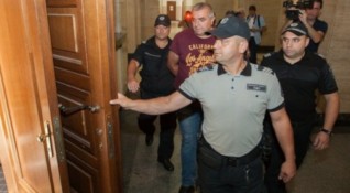 Делото за преместването на черногореца Будимир Куйович от общежитието в