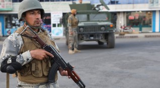 Бомба е избухнала пред избирателна секция в Афганистан само часове