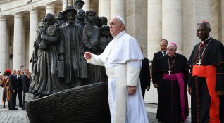 Папа Франциск порица днес културата на удобството която води до