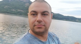Близки издирват 30 годишния Тодор Тодоров от старозагорското село Сърнево който