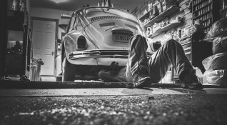 Сивият сектор в ремонтите на автомобили достига 80 процента каза