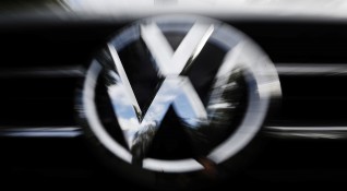 Преговорите с Volkswagen за изграждане на автомобилен завод у нас