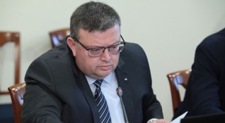 Главният прокурор Сотир Цацаров отряза ВМРО което поиска да се