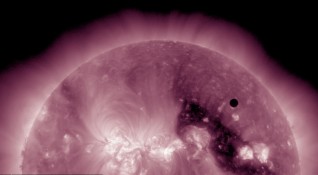 Повторният анализ на данни събрани от космическия апарат Венера експрес