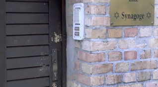 Извършителят на атентата срещу синагога в източногерманския град Хале е