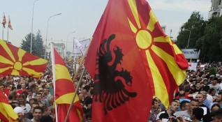 Франция дава шест месеца на Македония да проведе реформи пише