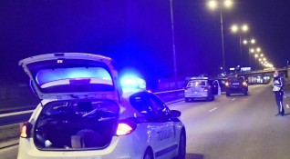 Двама мъже са задържани от полицията в Пловдив за осуетяване