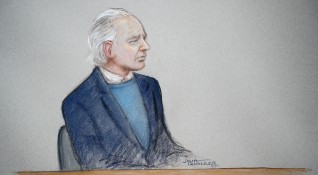 Джулиан Асандж се яви пред британския съд и въпреки че