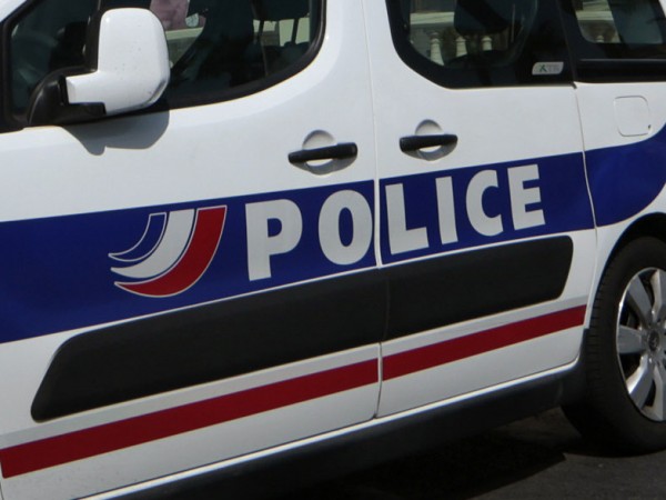 Елитните части на френската полиция арестуваха мъж, който се беше
