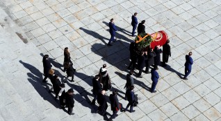 Тялото на Франсиско Франко беше ексхумирано днес от мавзолея в