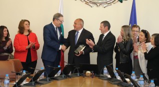 Премиерът Бойко Борисов получи специалната награда Факла на свободата на