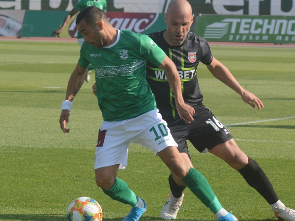 Берое разгроми Ботев Враца с 4:0 в дебюта на Димитър