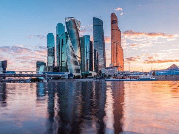 Русия се подготвя за въвеждането на безплатни електронни визи към