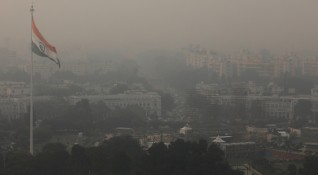 Замърсяването на въздуха в Делхи достигна нетърпими равнища каза главният